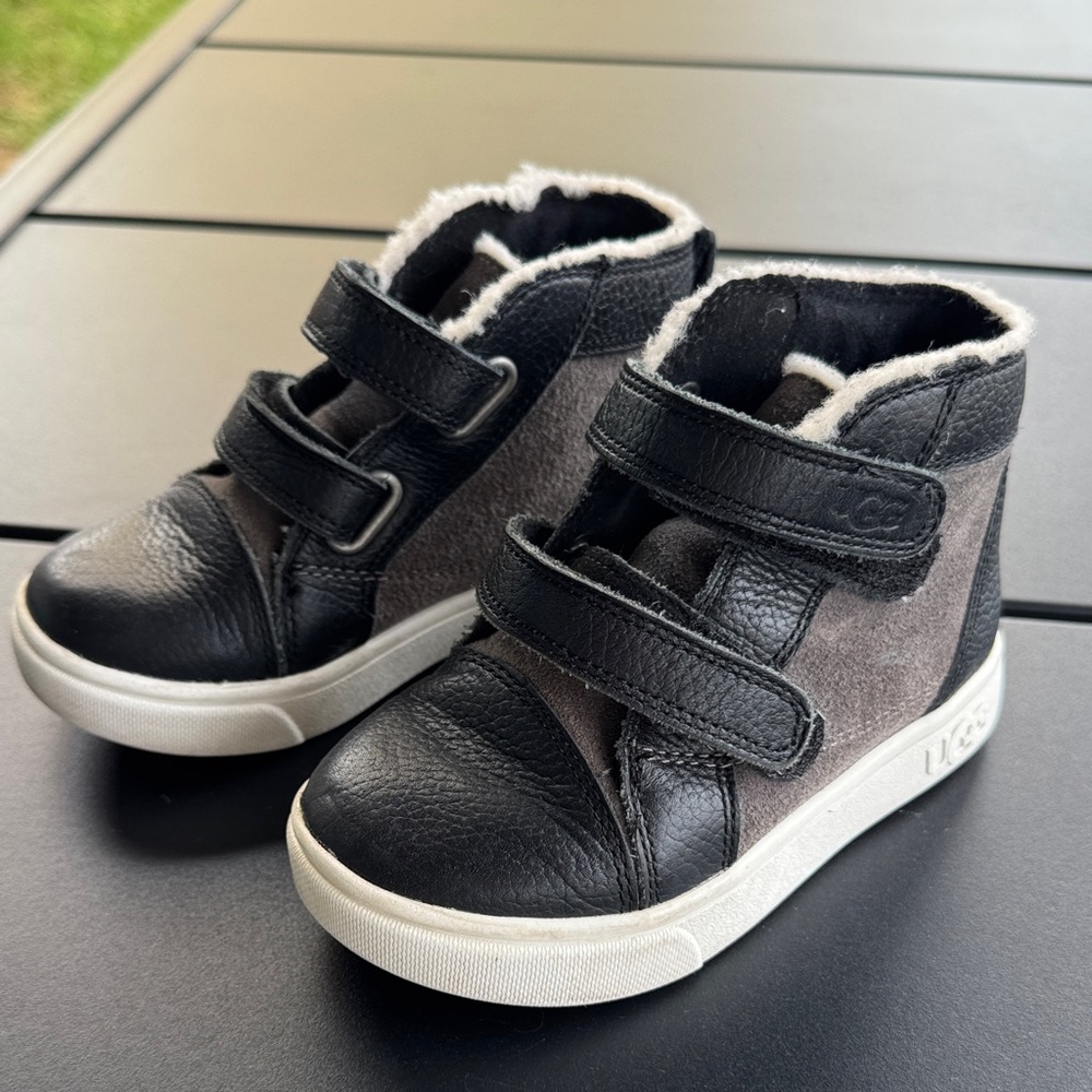 Ugg boots size 8